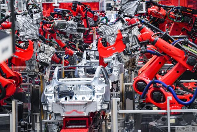 特斯拉上海超级工厂产能全球居首