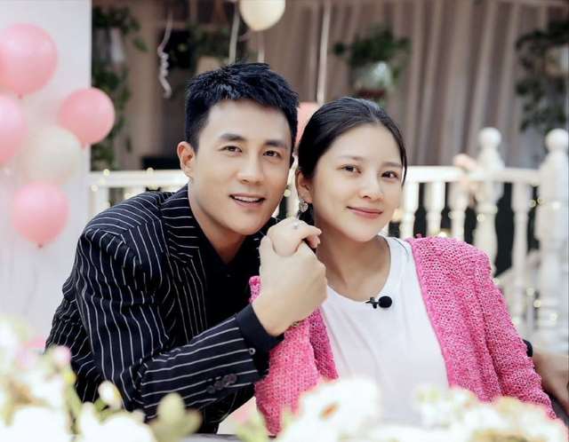 从花花公子成顾家好男人？这7位成功洗白的男星，看起来好假