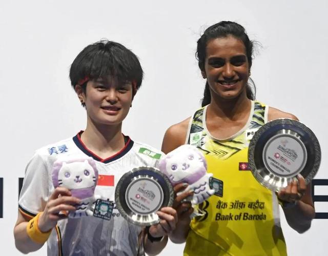 新加坡羽毛球公开赛 2022 中国队无金三银