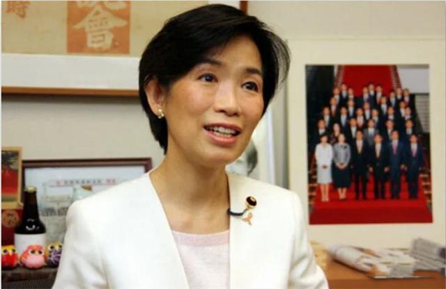 有儿子，却让儿媳继承政治资产，日本堀内家族为什么会这样做