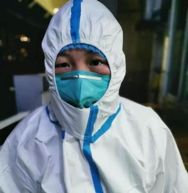 夏天穿防护服体感温度达64℃！户外普通人采样无需穿大白