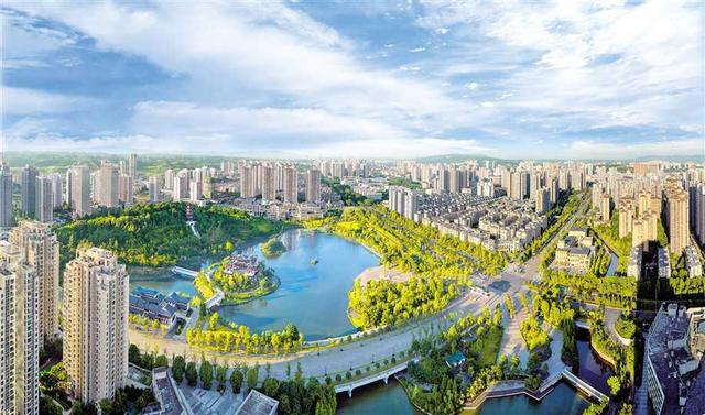 永川：加快建设“双百”区域性中心城市
