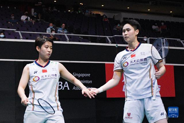 羽毛球——新加坡公开赛：杜玥/李汶妹晋级八强