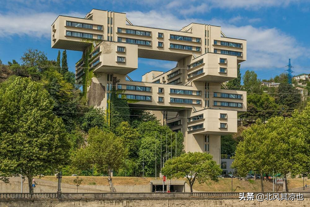 25座苏联时期的建筑：未来主义的魔幻之作
