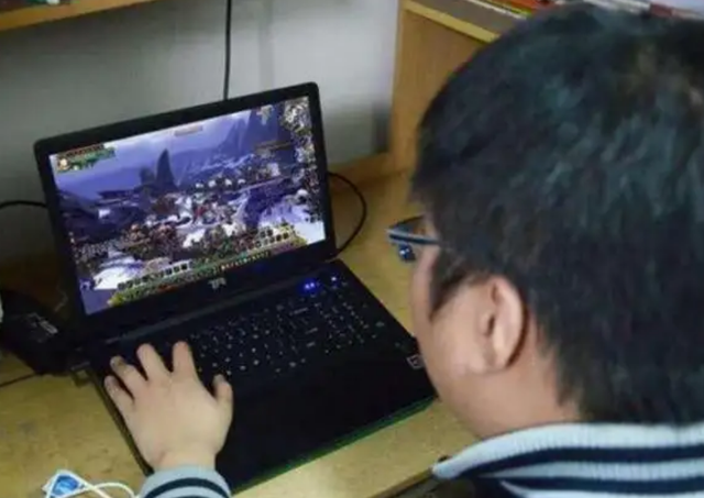 吉林男子在家里打游戏，突然接到国际电话，通话内容让他如遭电击