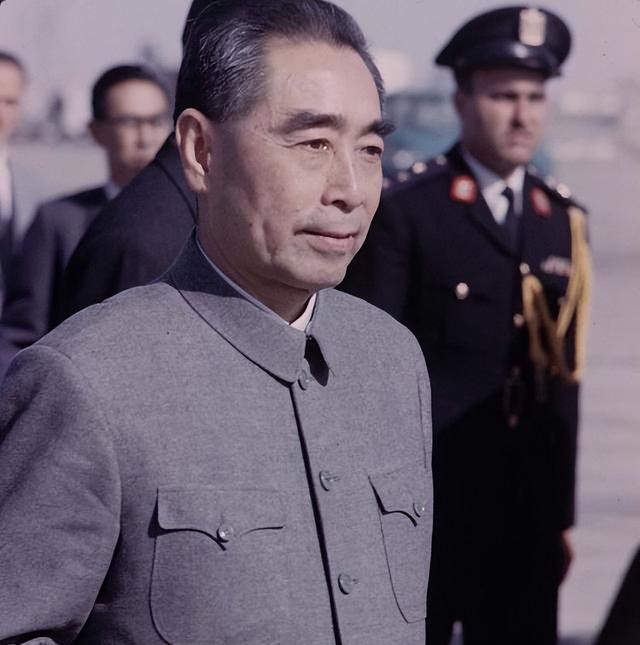 1956年国共密谈，周总理称：若台湾回归，蒋介石父子可到中央做官