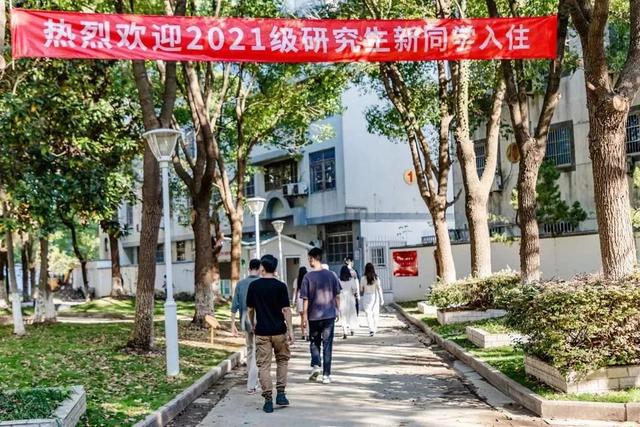 最强地级市，正在拼命建大学