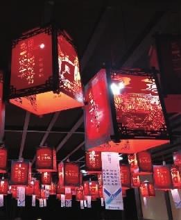 作品卖进故宫 永州一初中学历女孩靠努力逆袭成为设计师