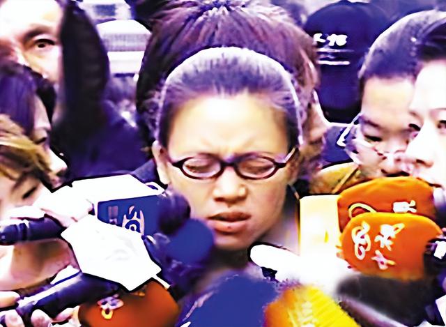 狠人璩美凤：被偷拍改变了人生，逆风翻盘，反手将闺蜜送进监狱