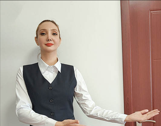 29岁外国混血美女，嫁湖北小伙，没要彩礼没有房，不敢生孩子