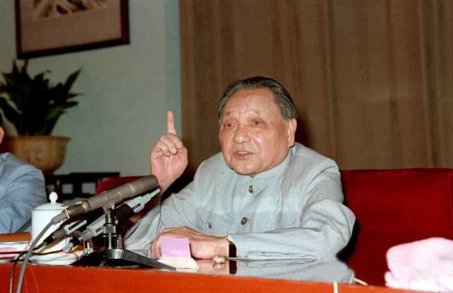 1979年，粟裕叶剑英反对打越南，陈云说了什么？让邓小平下定决心