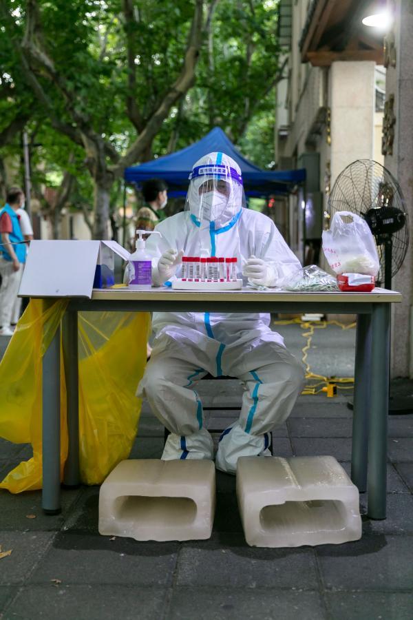 热热热！多地持续高温