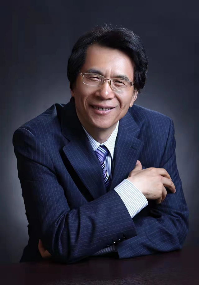 作家何建明：报告文学就是要书写时代精神家国情怀