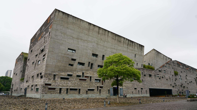 当建筑也开始“护肤”？这种刚性黑科技材料在国外已普及