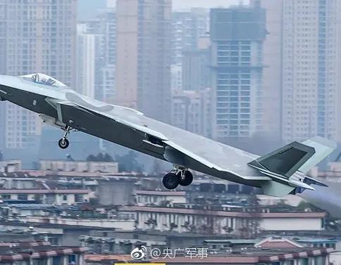 佩洛西已落地日本，备战，严阵以待