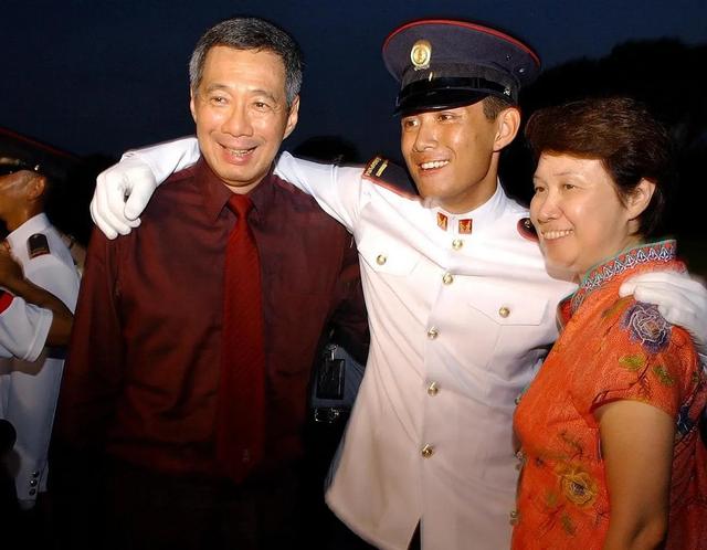 狮城第一家庭长媳：知识比脸蛋重要，一份热血和直率为香港发声