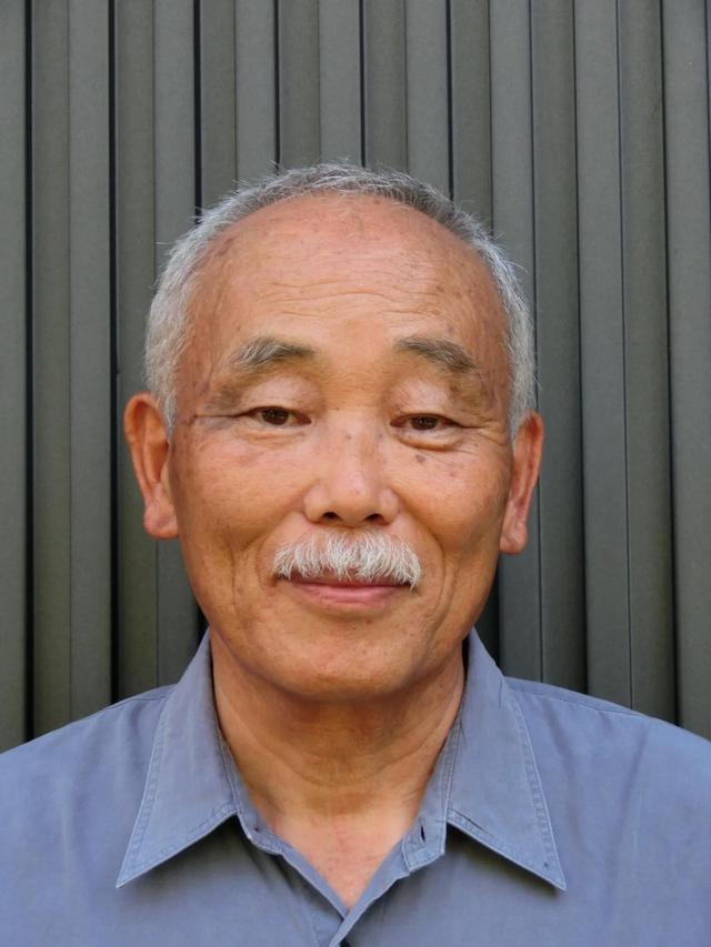 当代著名翻译家、日本汉学家竹内新先生之日文译作巜黄金诗篇》