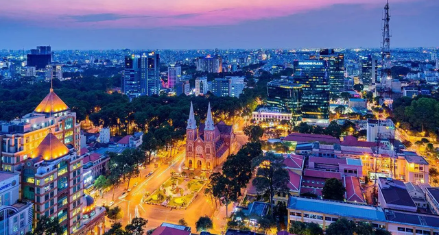 上半年，新加坡GDP2114.47亿美元，越南、印尼、菲律宾等国呢？