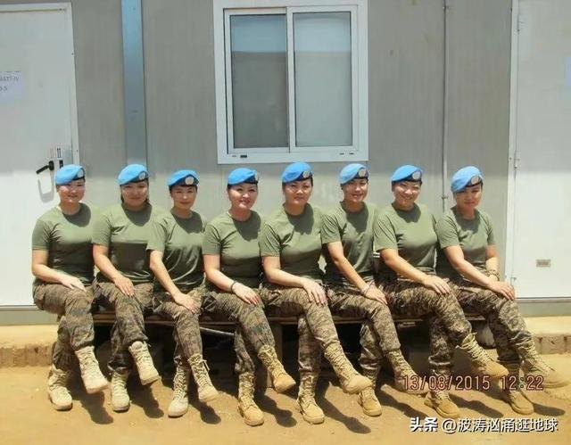 48张照片看世界：疑似司马南在美国的房子，蒙古女兵