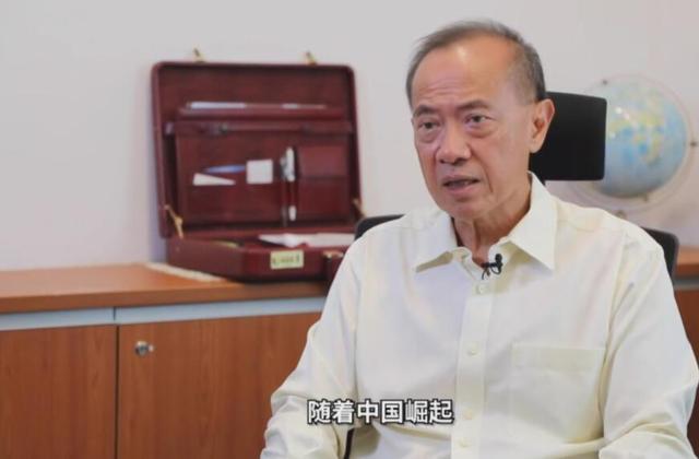 新加坡前外交部长说：好好学好华文、英文真的不行了