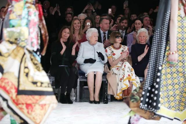 英国女王唯一看过的一场时装秀，凭什么？