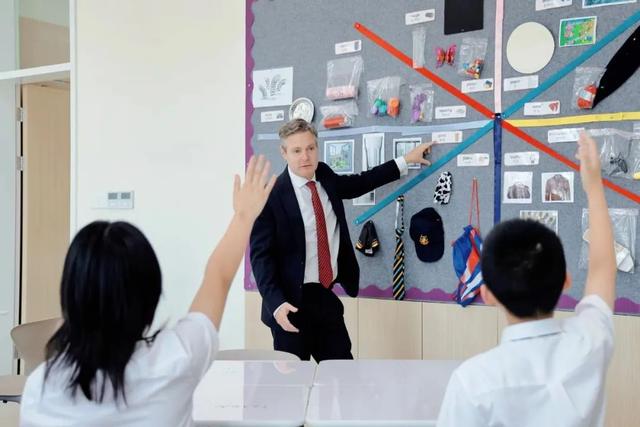 一所好的学校，须得“每面墙壁都会说话”：这3个择校维度真的很重要
