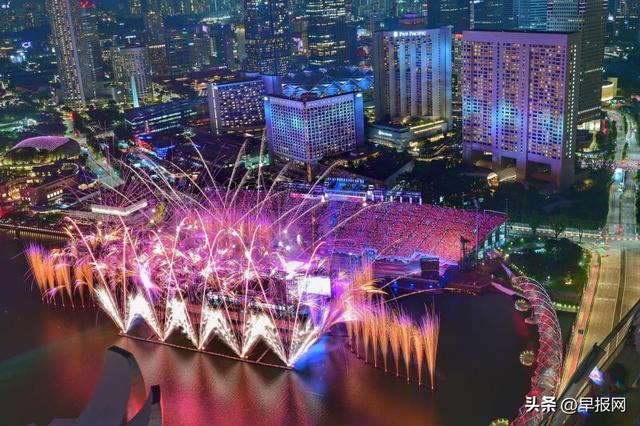 「图集」看新加坡如何庆祝疫后首场大型国庆庆典