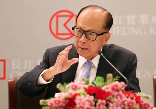 李嘉诚赚翻了！“中概股神话”尚乘数科上市15天暴涨215倍