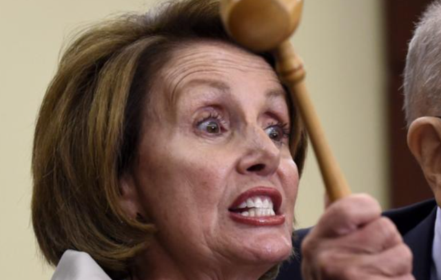 承认了！佩洛西重大丑闻曝光，美国内已甚嚣尘上，蔡英文麻烦大了