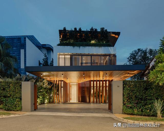 新加坡的现代别墅庭院设计，将雾霾关在庭院之外