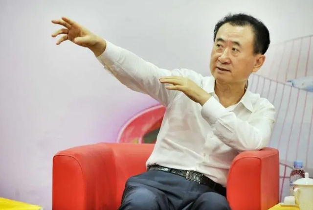 王健林：给百岁父亲尽孝，为大龄儿子的婚事焦虑