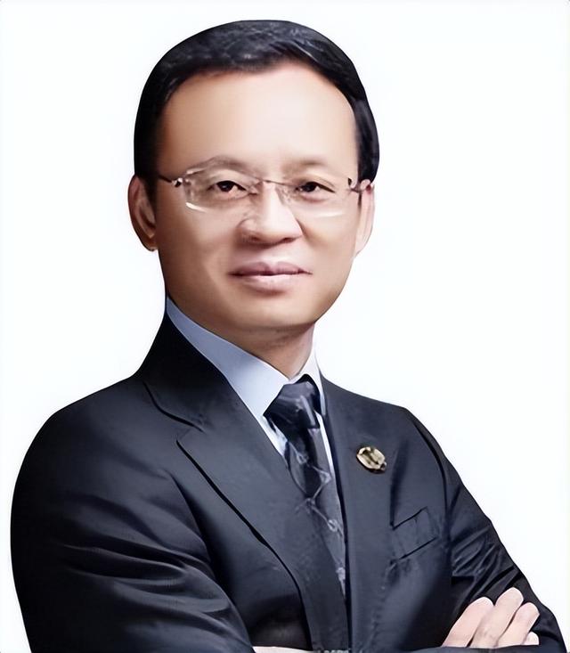 江西首例！南昌大学第二附属医院周为民教授运用新型支架为主动脉弓部动脉瘤患者完成弓上三分支重建术