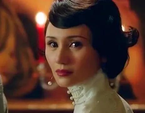 最低调的5位女星：不炒作不滥情，除了拍戏就玩失踪，都是演技派