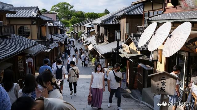 日本旅游开放一个月了，那么去旅游的人多吗？