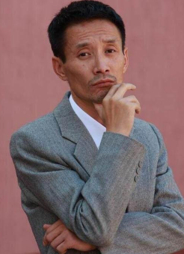 10位被名字“欺骗”的男星，明明是彪形大汉，却有个娇滴滴的名字