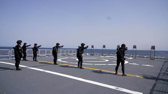 高燃！中国海军亚丁湾特种射击训练视频