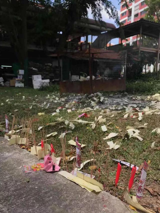 洗澡、赌博、抽鸦片……新加坡那些给“好兄弟”准备的奇葩服务