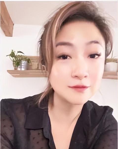 新加坡女歌手十年零绯闻，被拍到已寻“洋新欢”