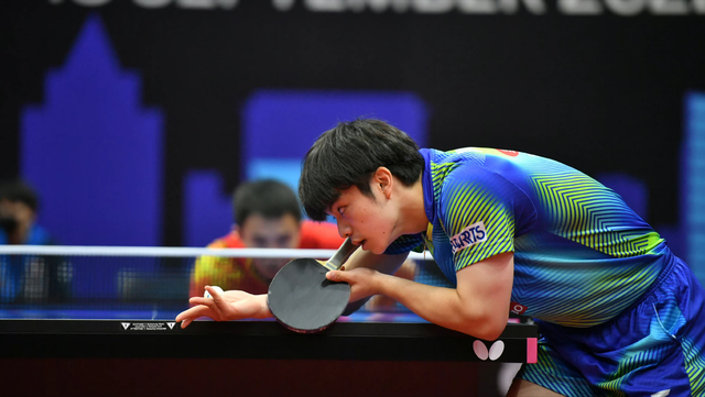 爆冷！国乒小将大逆转日本冠军！国乒男单“外战”全胜晋级