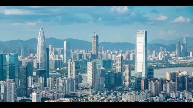 千架无人机编队点亮夜空，主题聚焦龙岗新阶层人士统战工作