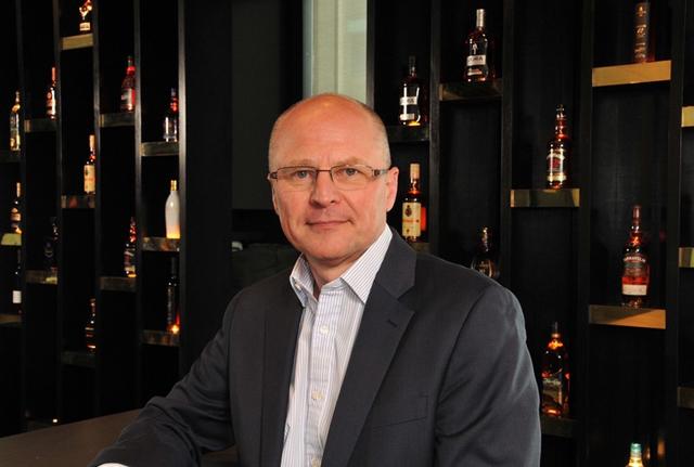每经记者专访怀特马凯CEO Bryan Donaghey：威士忌价格将随需求增加上升，供应链重要性凸显