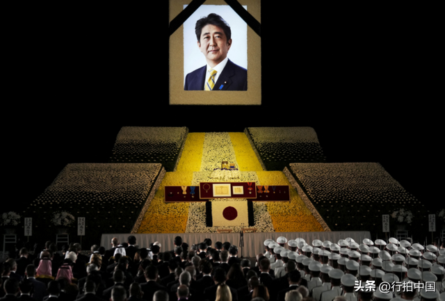 700多政要昨出席安倍国葬礼，日本新冠疫情居高不下令人担忧