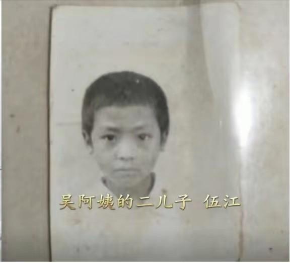 四川富婆弄丢儿子，32年后，他被养父母困在家当农民，老婆都没有