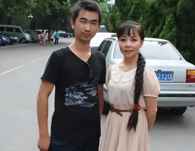 王二妮：23岁成名，放弃百万年薪下嫁农村，婆婆的态度让她不后悔