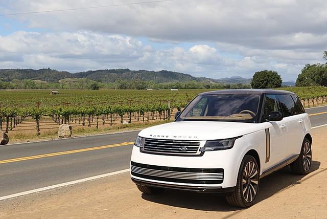 美国加州试驾新一代揽胜，500万内SUV，它排得上号不？