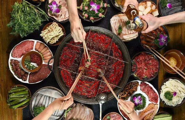 初心已变！“新加坡传统火锅”海底捞，在中国还能走多远？