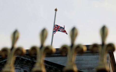 外媒：英国国王查尔斯三世悼念母亲 将首次接见首相特拉斯