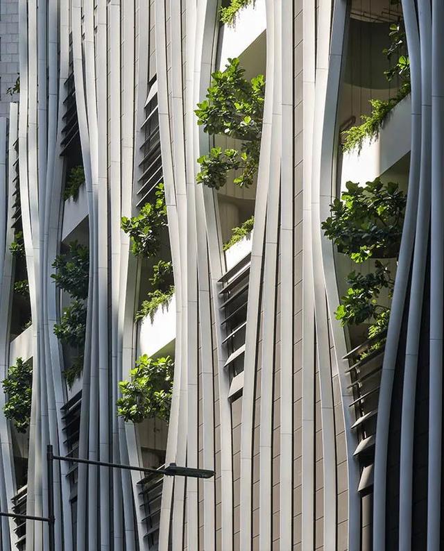 新加坡又添一座“绿洲”！凯源中心大楼完工
