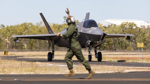 日本F-35B战机在“漆黑-2022”演习中首次亮相