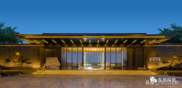 我亲眼目睹了时空交错现场，治愈好了“河南楼盘自卑症”